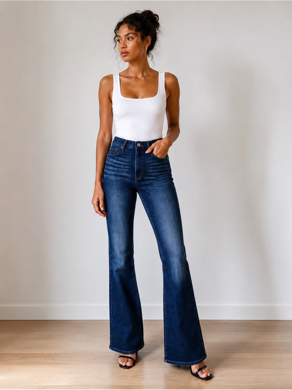 NWT Hudson Holly High Rise Flare Jeans Dark Wash Bell Bottom Denim Size 25